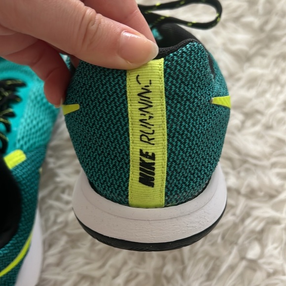 Nike Flex Experience Running Shoes - Picture 8 of 10